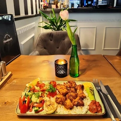 Hanedan Restaurant & Café