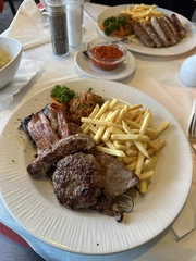 Restaurant Dalmatino(Wärme Küche von 11.00 bis 21.30)