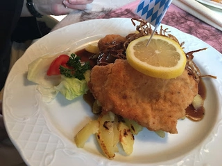 Uhrmann Cafe Restaurant