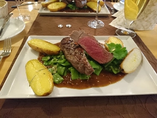 Wein- und Gasthof Zipf mit Cafe Bauer